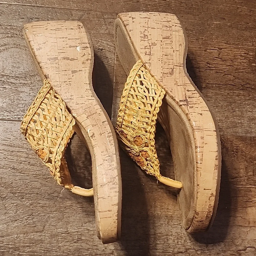 Mudd Yellow Braided Floral Thong Sandals